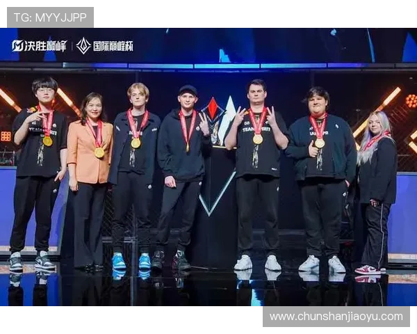 世界赛战火重燃各大战队鏖战激烈新王登顶引爆全球电竞热潮 世界赛战火重燃各大战队鏖战激烈新王登顶引爆全球电竞热潮