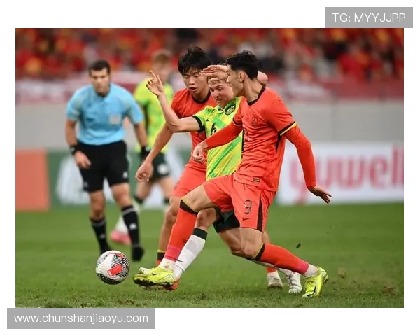 中国足球联赛新赛季开幕 各队备战态势初显争冠形势激烈 中国足球联赛新赛季开幕 各队备战态势初显争冠形势激烈