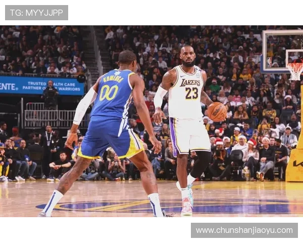 詹姆斯再创里程碑湖人险胜勇士年轻核心表现成最大亮点 詹姆斯再创里程碑湖人险胜勇士年轻核心表现成最大亮点