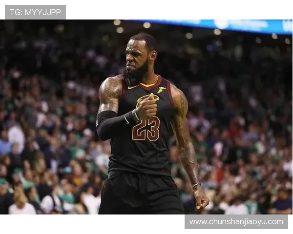 《NBA新赛季开幕,詹姆斯复出领衔湖人冲击总冠军,勇士力争卫冕》